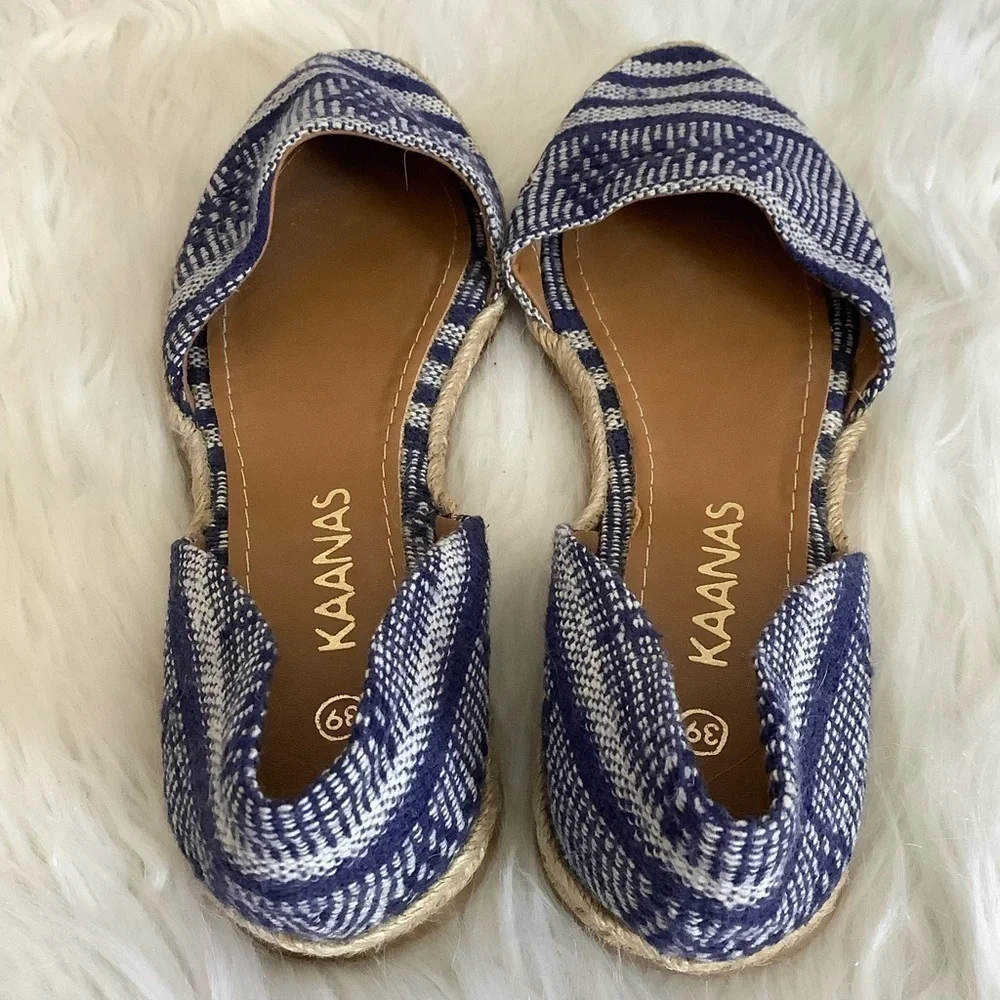 NWOB Kaanas Tahiti Blue & White Woven Boho Pattern Espadrille Flats Sz-9